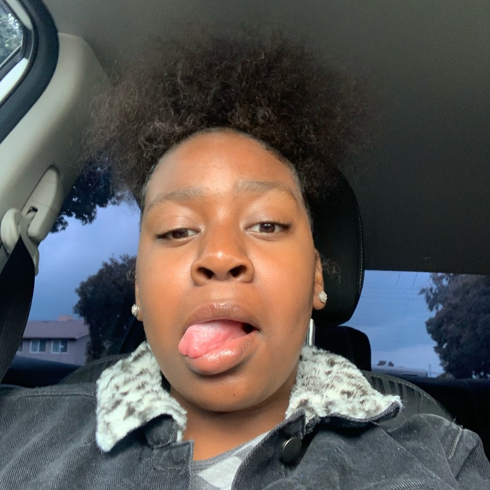 Meet your Posher, Saraiya